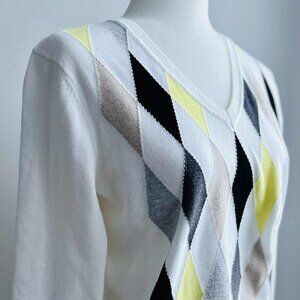 Röhnisch White Argyle Cotton V-Neck Knit Sweater with Long Sleeves – US M